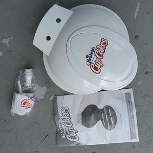 Hostess mini cupcake maker, used 1 time.
